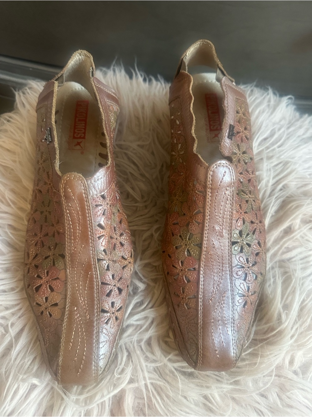 PIKOLINOS Rose Gold Floral Laser-Cut Leather Loafers